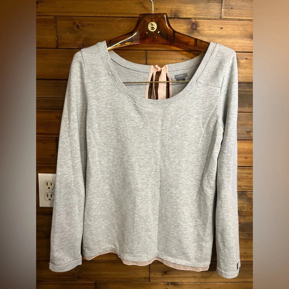 Aerie Pink Bow tie sweater size medium